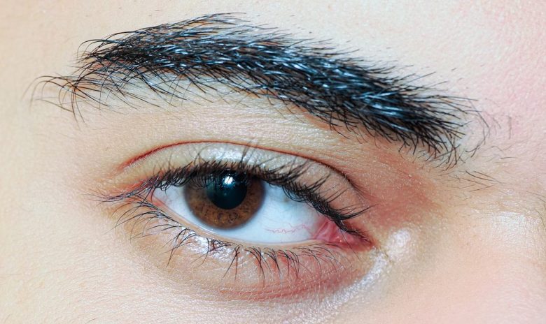 髪色・肌色に合わせたアイブロウカラーの選び方