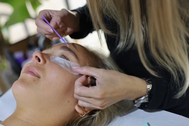 まつ毛パーマ後にコーティング剤を使うと期待できる効果3選